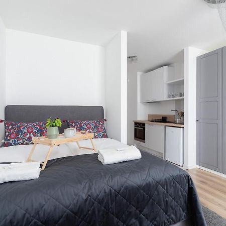Elegant Pet-Friendly Studio In Krakow By Noclegi Renters エクステリア 写真