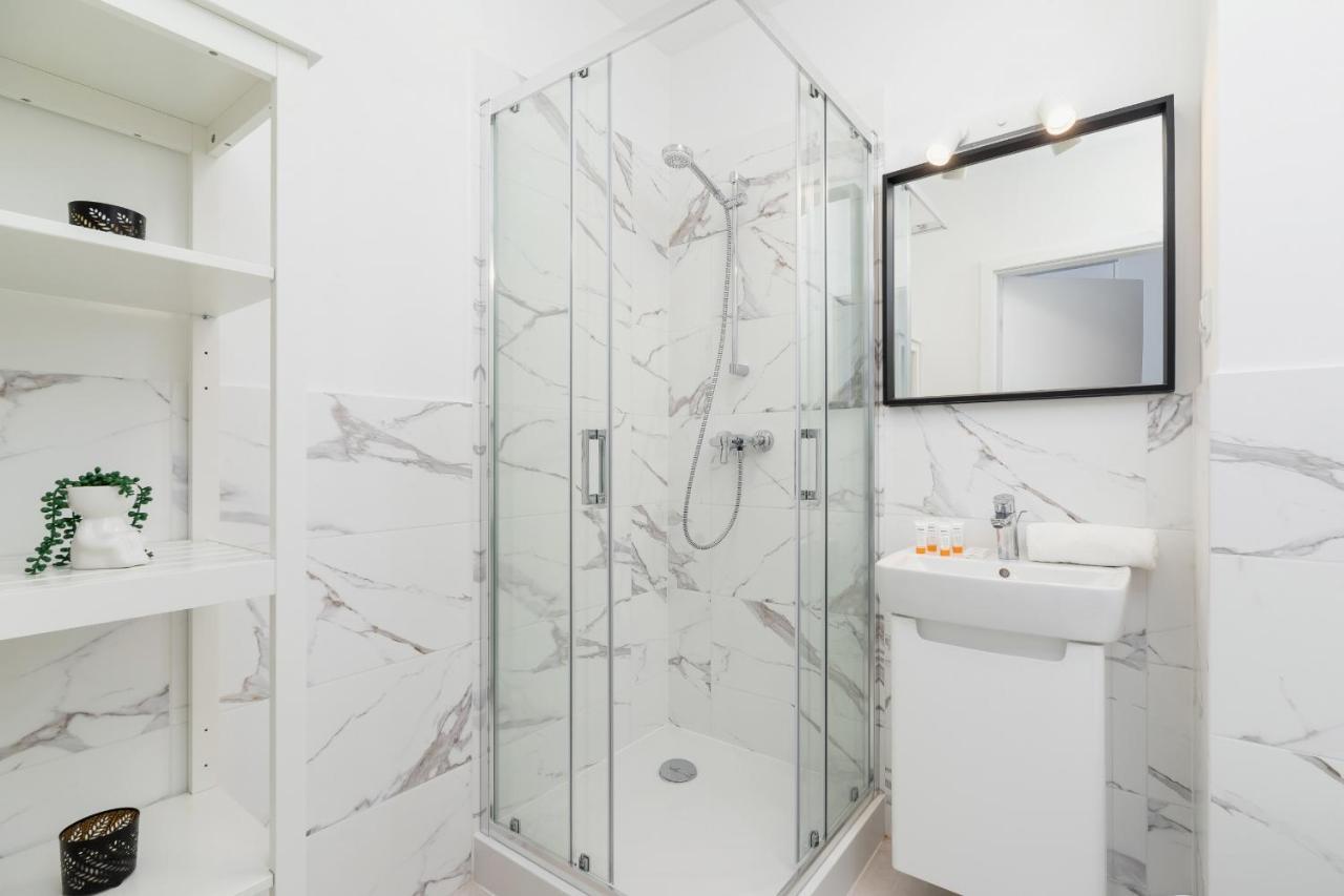 Elegant Pet-Friendly Studio In Krakow By Noclegi Renters エクステリア 写真